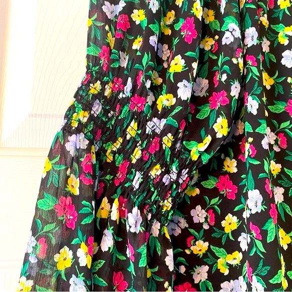 Ann Taylor Black Colorful Floral Print Blouse, MP - Picture 5 of 9